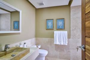 Costa Atlantica Beach Vacation Condos91