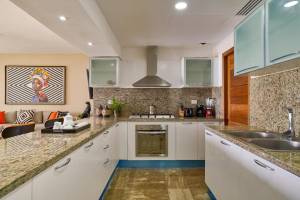 Costa Atlantica Beach Vacation Condos96