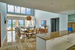 Costa Atlantica Beach Vacation Condos102