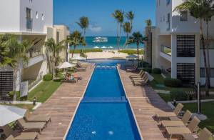Costa Atlantica Beach Vacation Condos19