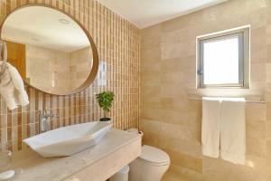 Costa Atlantica Beach Vacation Condos128