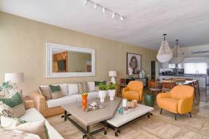 Costa Atlantica Beach Vacation Condos175