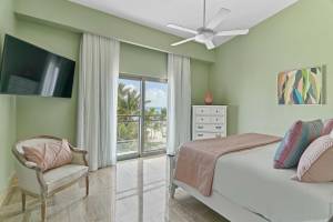 Costa Atlantica Beach Vacation Condos192