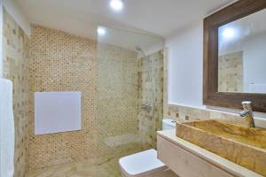 Costa Atlantica Beach Vacation Condos36