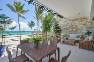 Costa Atlantica Beach Vacation Condos9